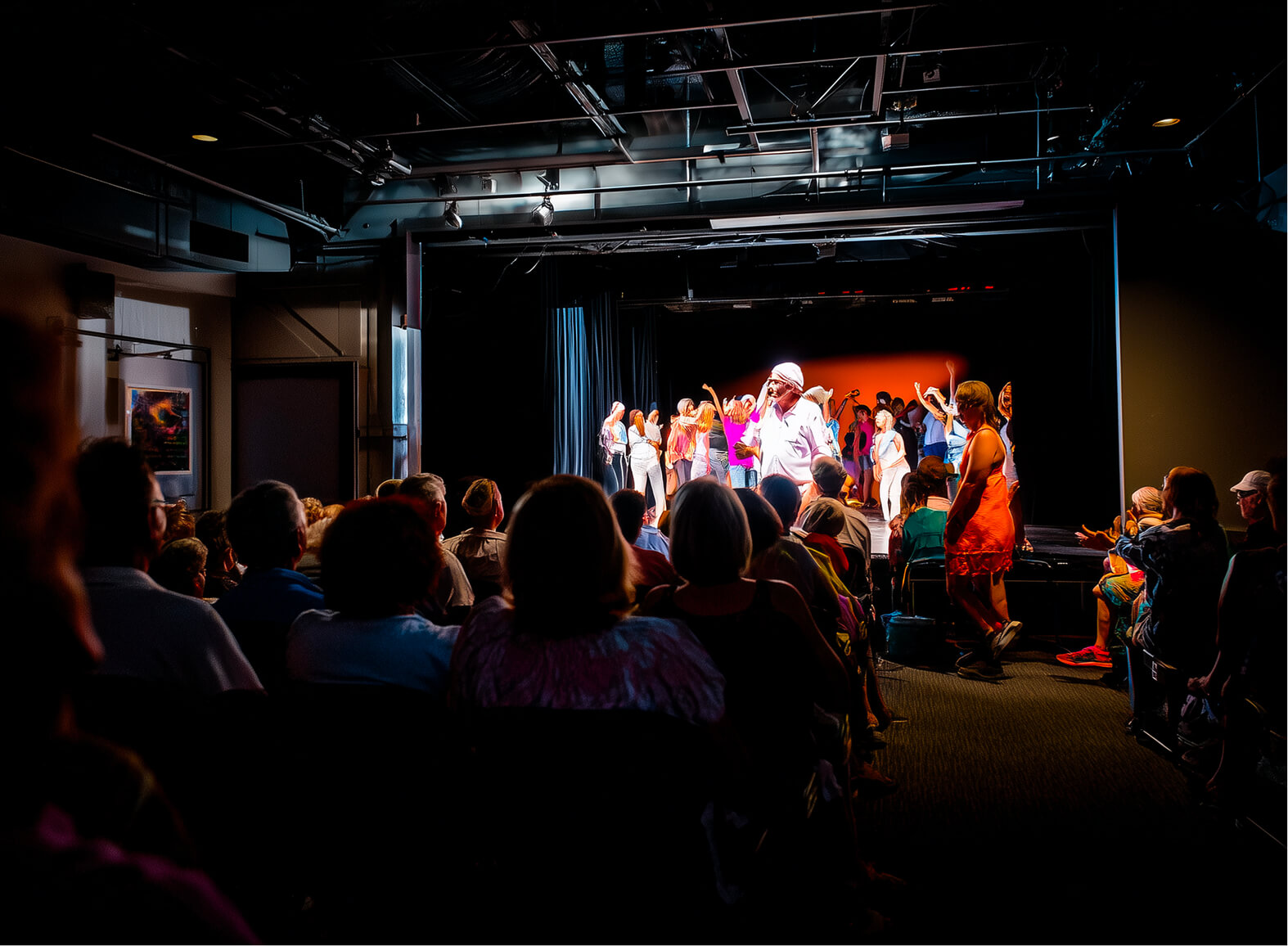 on-the-stage-community-arts-10
