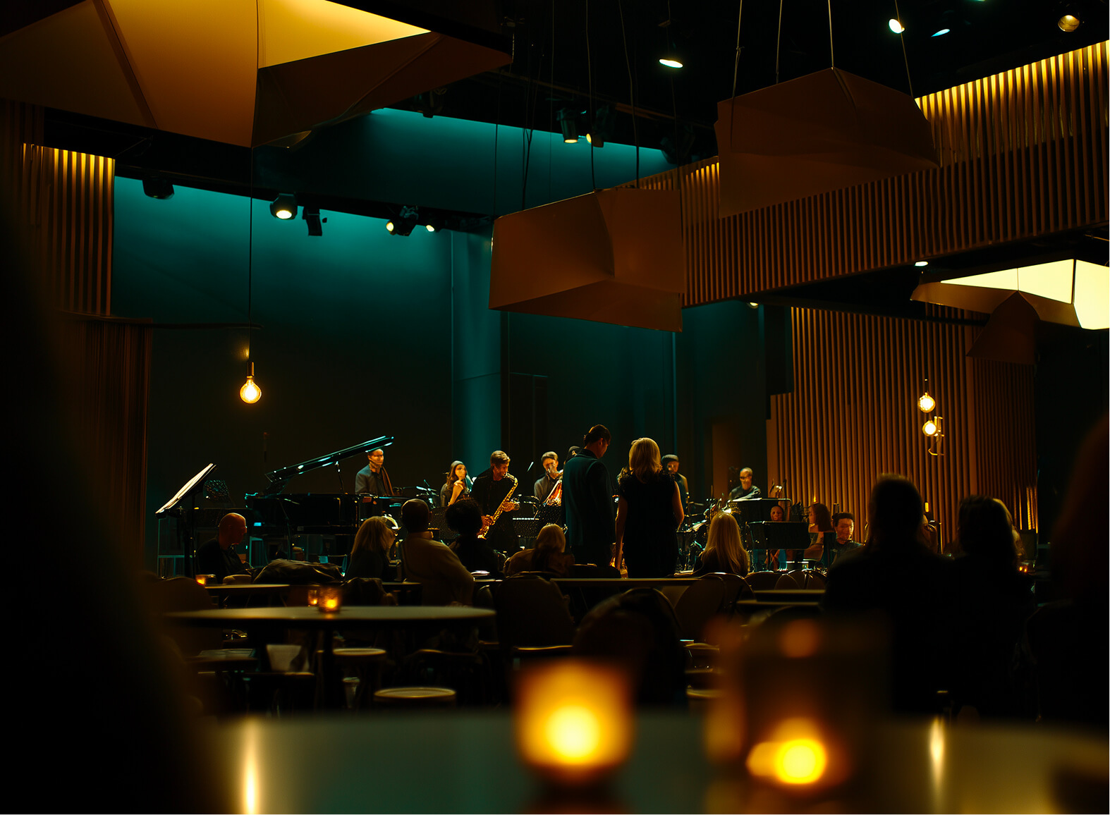 on-the-stage-commercial-entertainment-5
